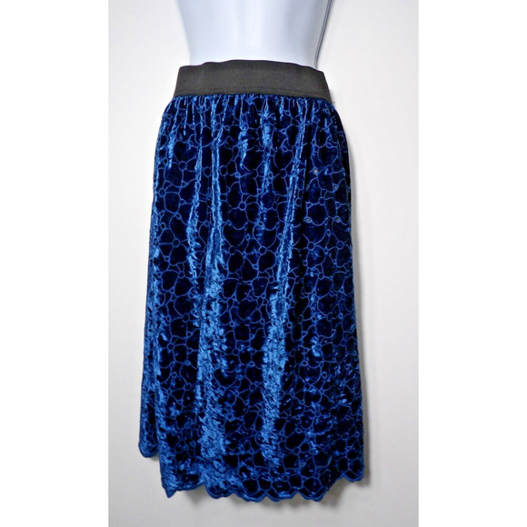 Comme Ca Ism Sz 9 Medium Velvet Skirt Blue Velvet Eyelet Cutout Elastic Stretch - Picture 2 of 16